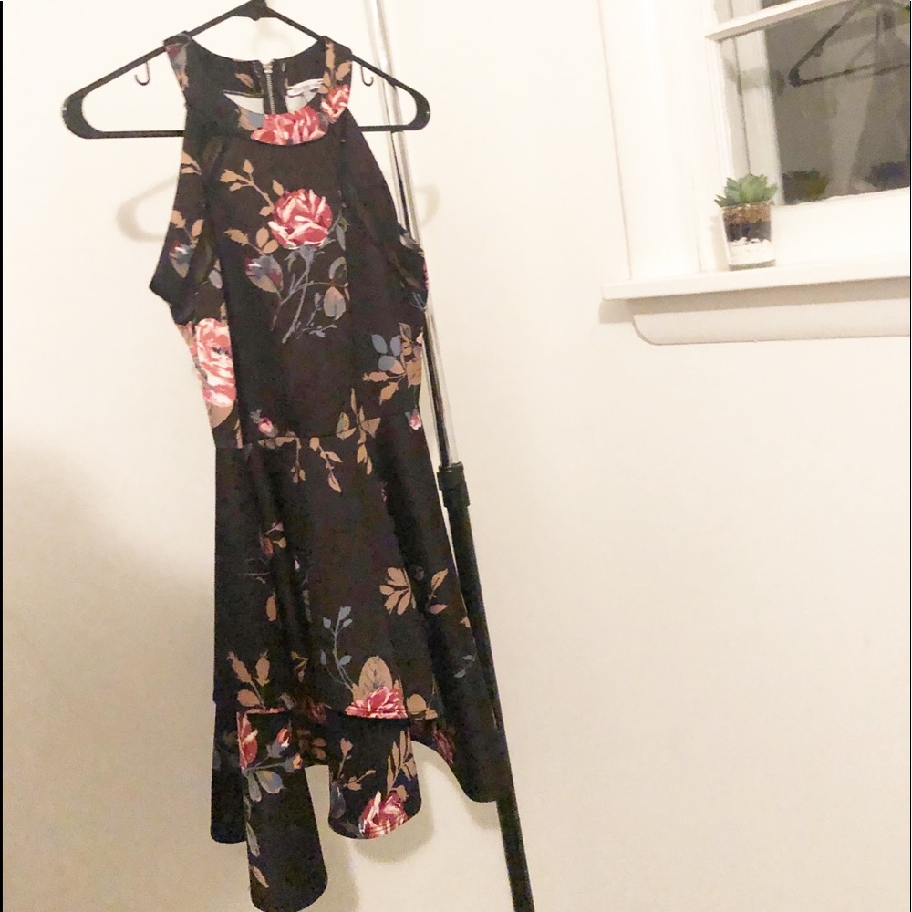 FLOARAL SEMI DRESS